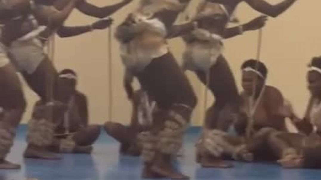 Setsuatsue Traditional Dance Group, Maun