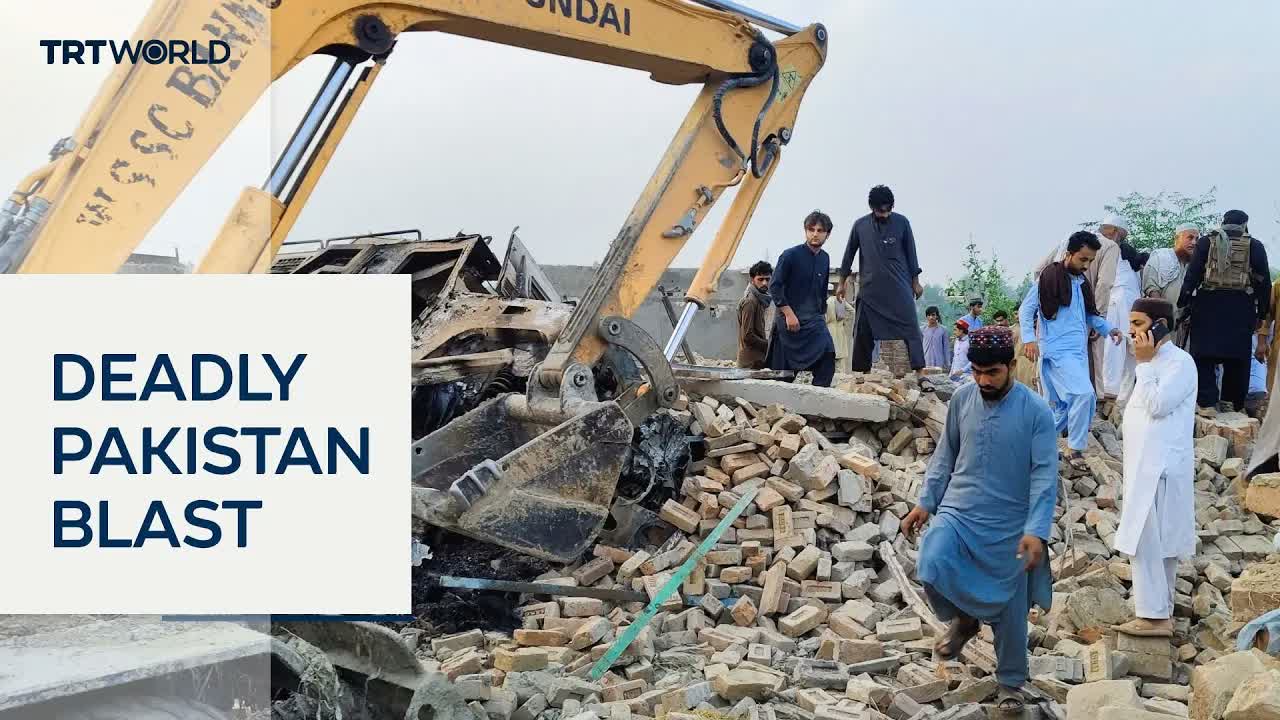 Car bomb attack kills police officers in northwestern Pakistan