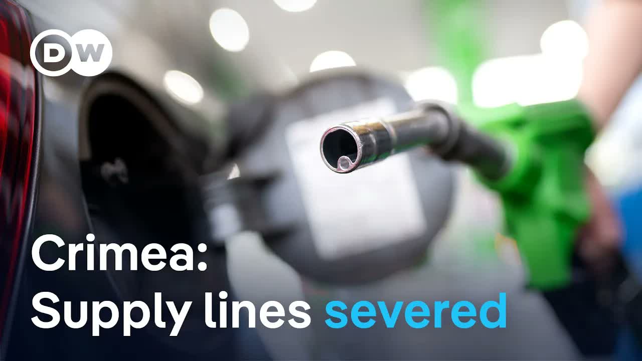 Fuel shortages in Crimea expose pressure from Ukrainian strikes | DW News