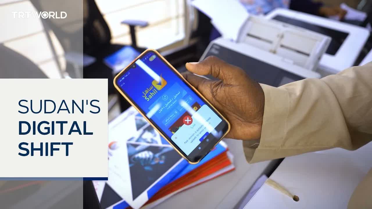 Sudanese turn to mobile banking as cash becomes scarce